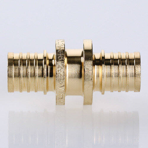 Переходник VALTEC VTm.403.BG DN 16 PN 16 латунный универсальный