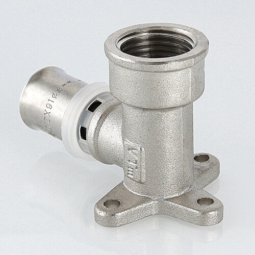 Угольник 90 градусов VALTEC VTm.254 ВР 1/2" DN 20x15 PN 10 с креплением латунный никелированный